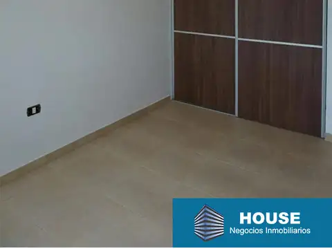 CASA 3 DORMITORIOS EN VENTA APTO CREDITO BARRIO  TEODORO FELDS