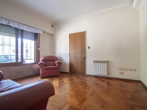 Depto Tipo Casa en Venta con 1 cocheras