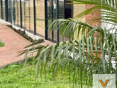 Hotel en Venta en Esquina, USD 615.000