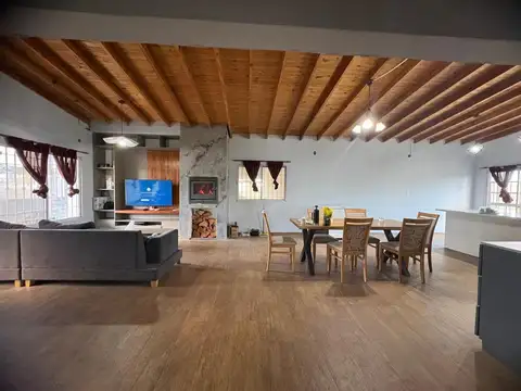 CASA EN VENTA LA FLORIDA ZARATE
