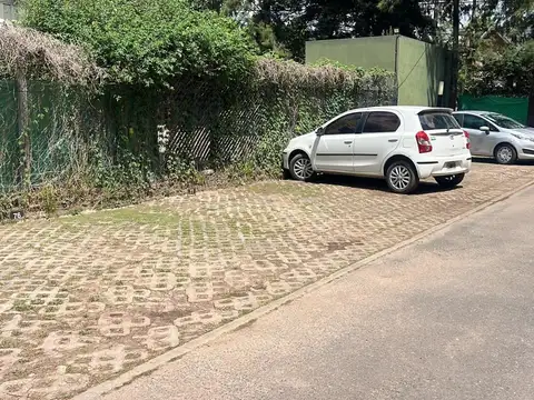 Cochera en Alquiler Fija
