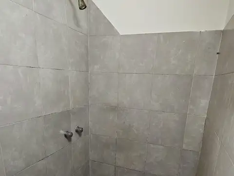 Depto Tipo Casa 2 ambientes con 1 baño