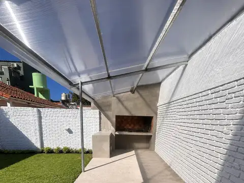 Depto Tipo Casa en Alquiler de 3 ambientes