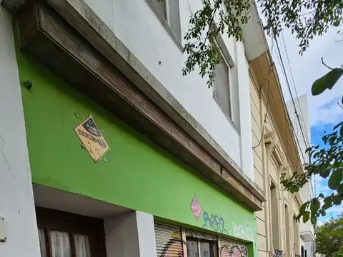 EN ALQUILER LOCAL COMERCIAL EXCELENTE UBICACIÓN