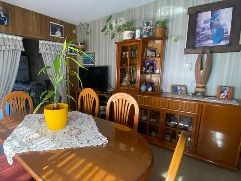 CASA 4 AMB VENTA EZPELETA + DEPTO,QUINCHO,PILETA