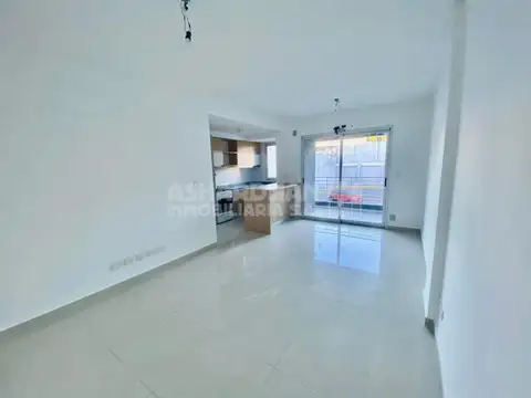 BURELA 1800, Piso 1