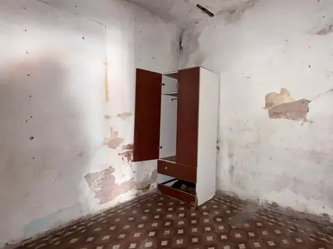 Casa a reciclar lote propio Parque Avellaneda