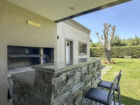 Casa en Venta en Monet Barrio Privado, USD 300.000