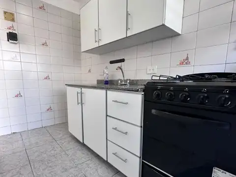 Departamento en Alquiler en Colegiales, $ 750.000
