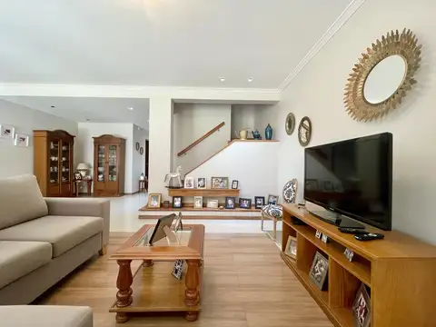 Casa en Alquiler en La Plata [Cod: ]