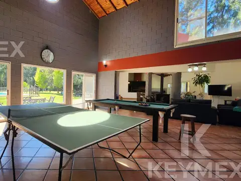 Casa 6 ambientes con 3 baños