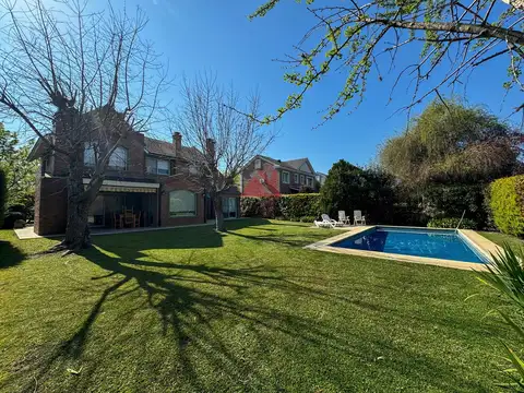 Casa  en Venta en La Delfina, Pilar, G.B.A. Zona Norte