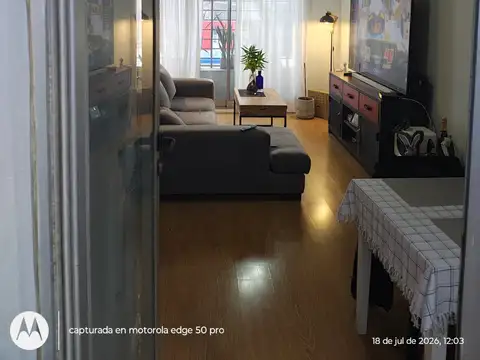 ALQUILER Excelente Departamento de 2 ambientes con patio y balcón. Apto Profesional