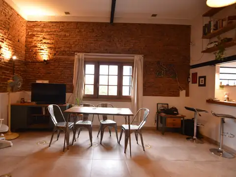 Depto Tipo Casa 2 ambientes con 2 baños