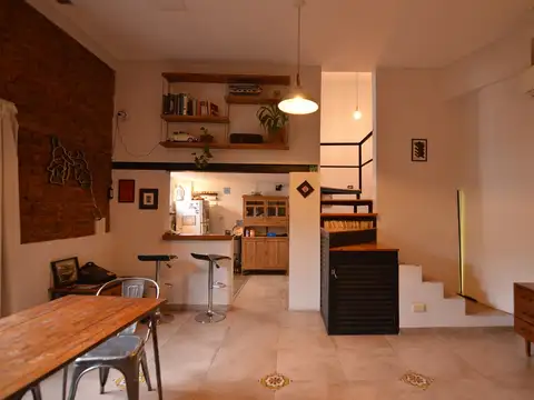 Depto Tipo Casa en Venta con 1 cocheras