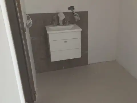 VENTA MONOAMBIENTE  CON BALCON SAN CRISTOBAL