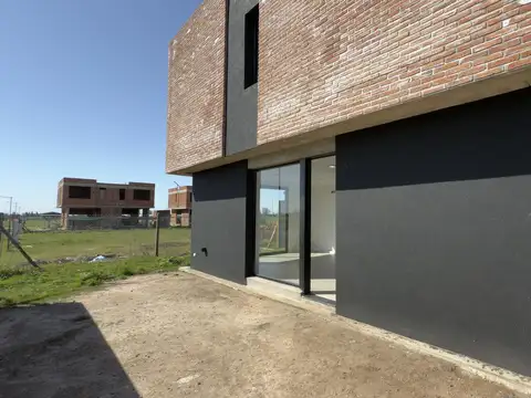 Depto Tipo Casa en Venta 1 año