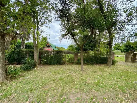 Picazo 1200 Barrio Los Pinos, Alvarez