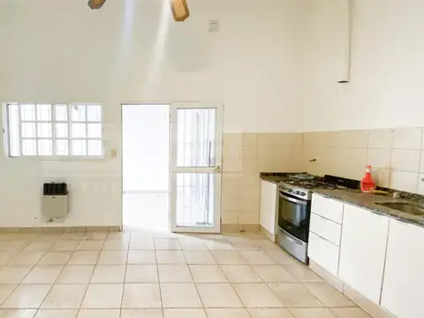 Depto Tipo Casa 3 ambientes con 1 baño