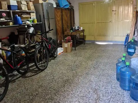 CASA RECICLADA EN VENTA DE 3 DORMITORIOS!