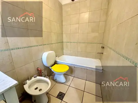 Depto Tipo Casa en Venta 40 años