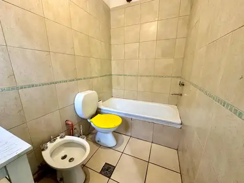 Depto Tipo Casa en Venta 40 años