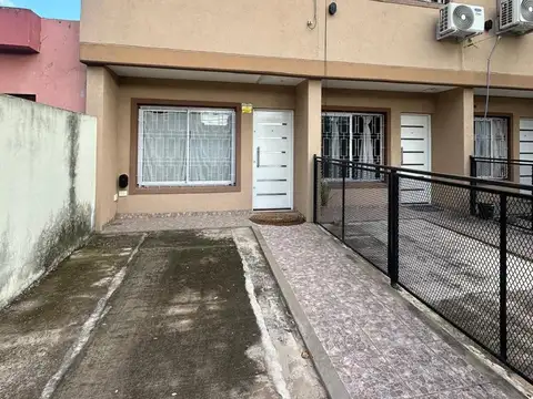 VENTA DÚPLEX SAN MIGUEL SGTO.  ISMAEL IBAÑEZ 200