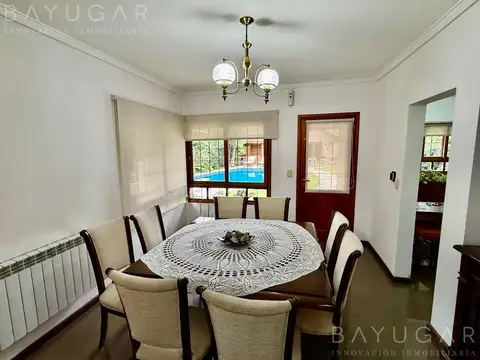 Casa 5 ambientes con 2 baños