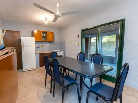 Casa 4 ambientes con 1 baño