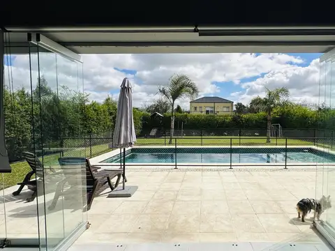 Casa en Venta en Pilar del Este - Santa Guadalupe, USD 340.000