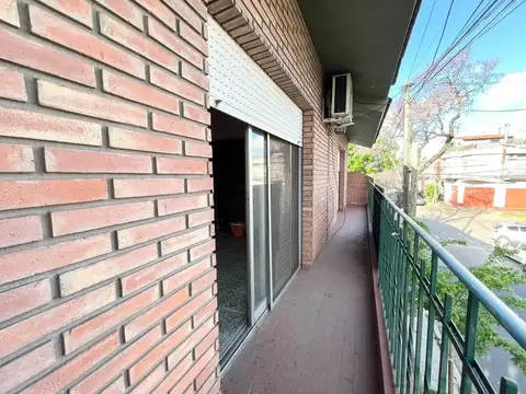 Depto Tipo Casa en Venta con 1 cocheras