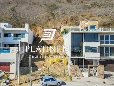 VENTA  Terreno de 420m2 ubicado en Tres Cerritos con vistas a la ciudad