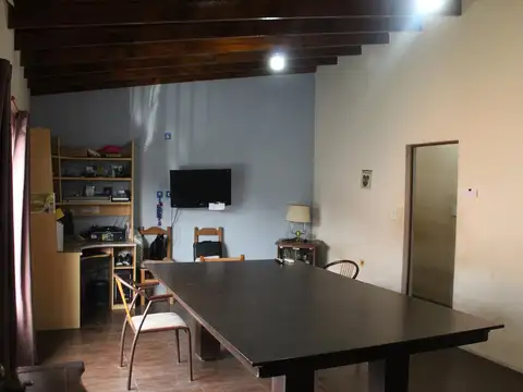 68 entre 147 y 148  Planta baja