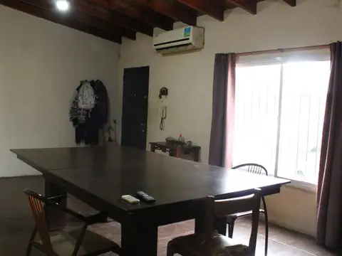Depto Tipo Casa 7 ambientes con 1 baño