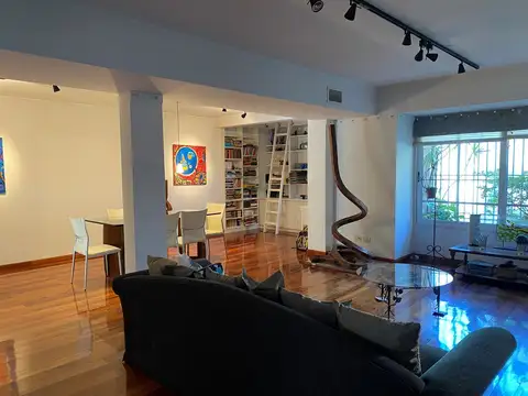 Casa 5 ambientes con 4 baños