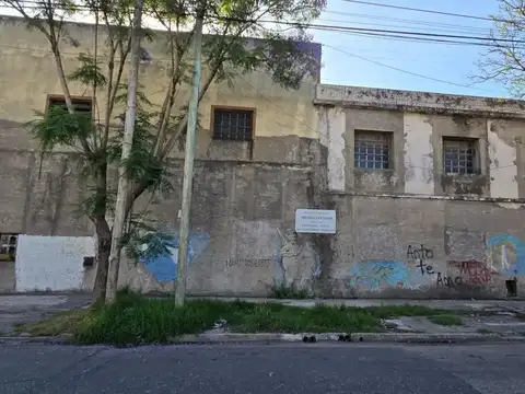 Galpon en Venta 8  mts Frente