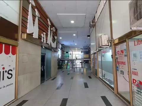 VENTA 3 LOCALES GALERIA RICHMOND SAN NICOLAS