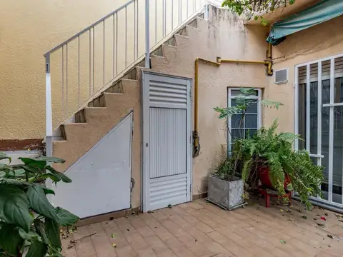 VENTA/PERMUTA - Casa 4 dormitorios, patio seco con parrilla. España y Hospitales, Rosario.