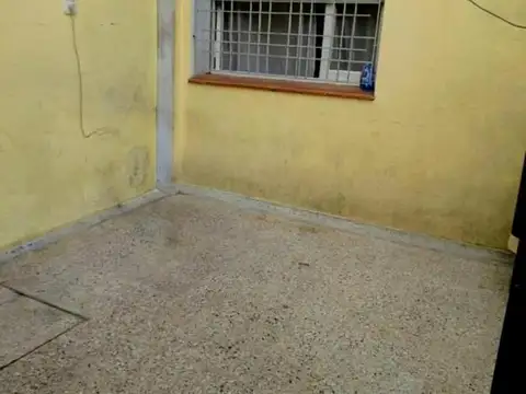 Depto Tipo Casa en Venta en Caseros, USD 43.000