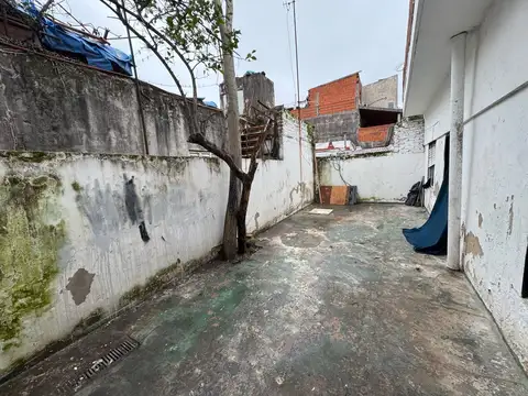 Depto Tipo Casa en Venta con 1 cocheras