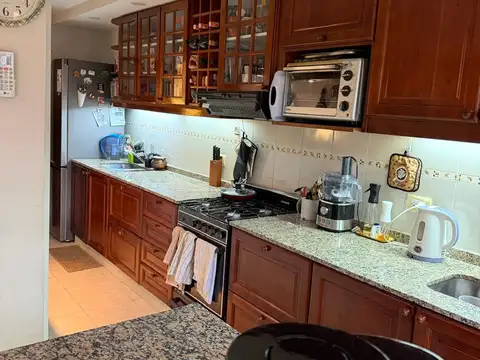 Casa en Alquiler en Olivos Golf, USD 1.800