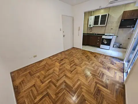 Departamento de 2 Ambientes en Alquiler. Caballito