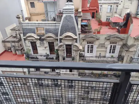 NUEVO VALOR EN BAJA   RECOLETA, AMPLIO TRES AMBIENTES , PISO ALTO, MARAVILLOSA VISTA, ZONA TURISTICA POR EXCELENCIA