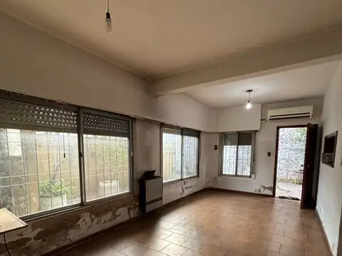 Depto Tipo Casa en Venta en Quilmes Oeste, USD 65.000