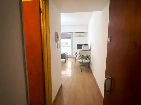 OFICINA EN MICROCENTRO CON KICHINET LISTA PARA INGRESAR