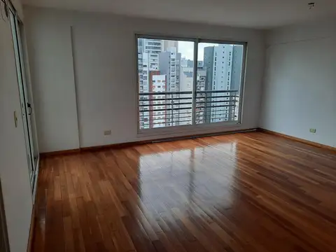 Excelente 3 ambientes esquina muy buena ubicacion