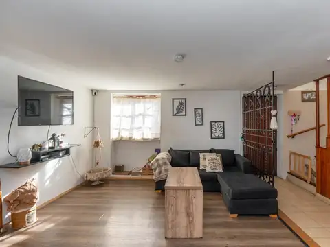 Depto Tipo Casa en Venta de 4 dormitorios