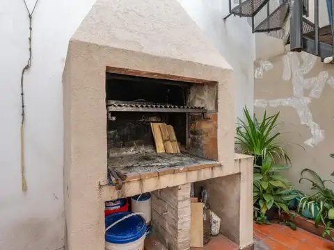 Depto Tipo Casa en Venta con 1 cocheras