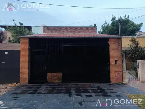 PH TIPO CASA CON COCHERA EXCELENTE ZONA VILLA BALLESTER