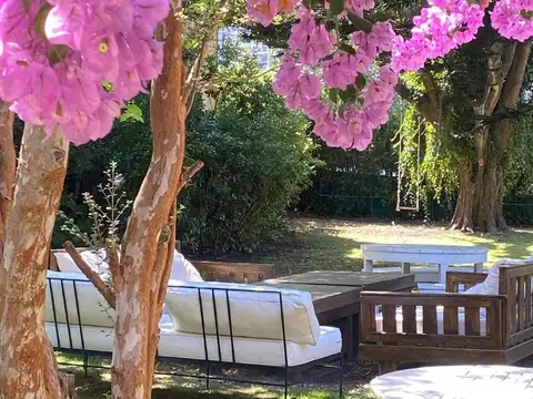 Casa en Alquiler Temporal con 5 cocheras